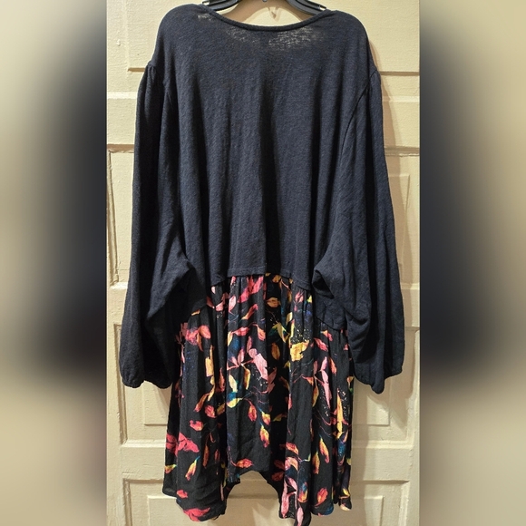 Torrid Open Front Floral Black Cardigan Plus Size GUC Size: 6X - Picture 5 of 6